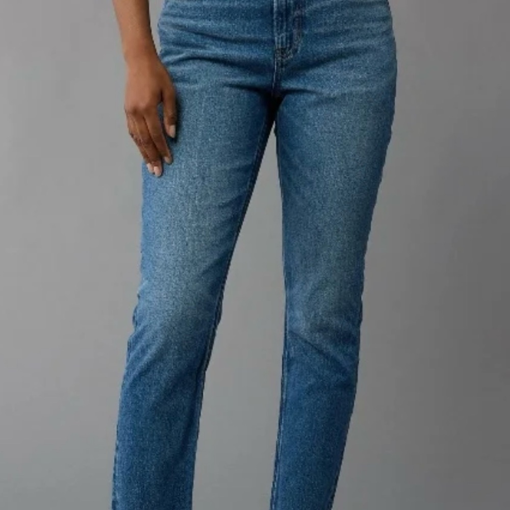 NWT American Eagle Mom Jean